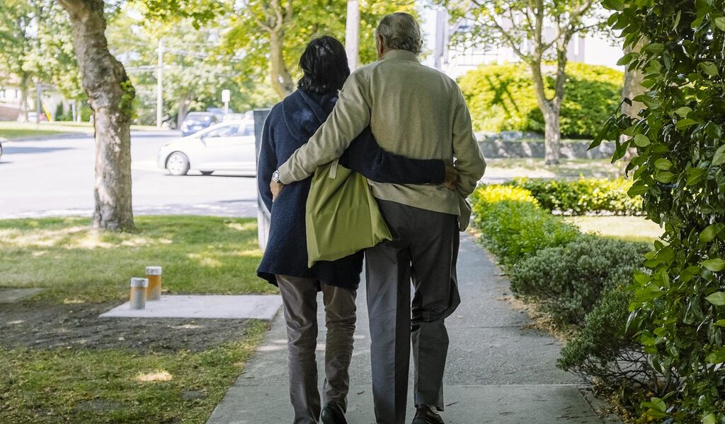elderly couple stealing