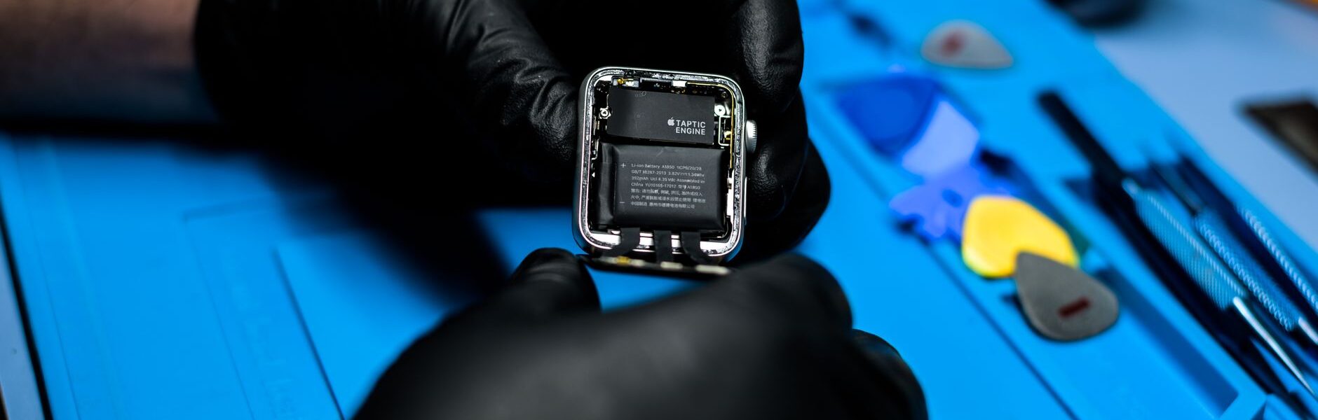 Apple Watch repair difficulty