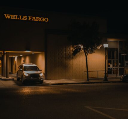 Wells Fargo buy recommendation